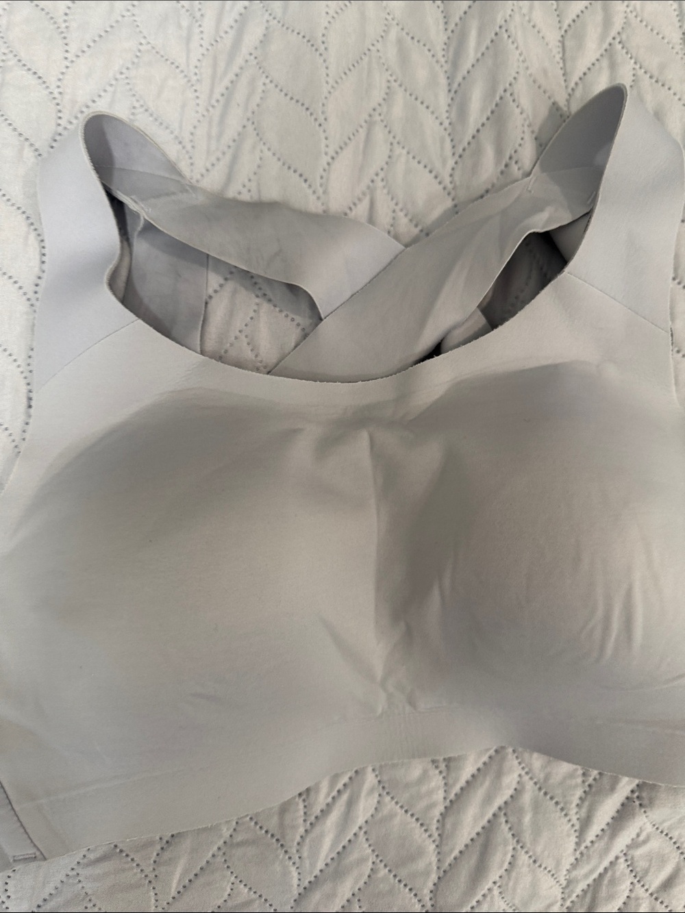 lululemon athletica Light Gray Seamless Cross-Back Bra